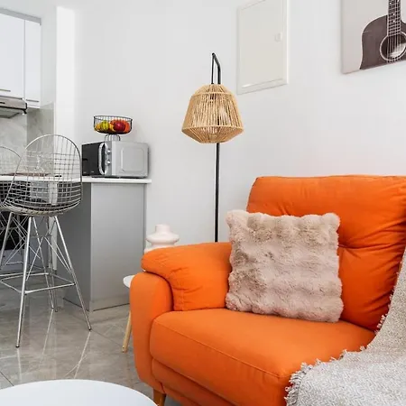 Apartment Tangerine Modern 1-br In *