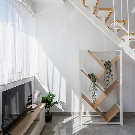 Apartament Tangerine Modern 1-br In Larnaca